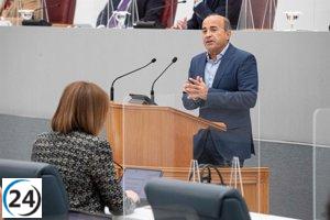 López Miras abandona transporte público por intereses elitistas.