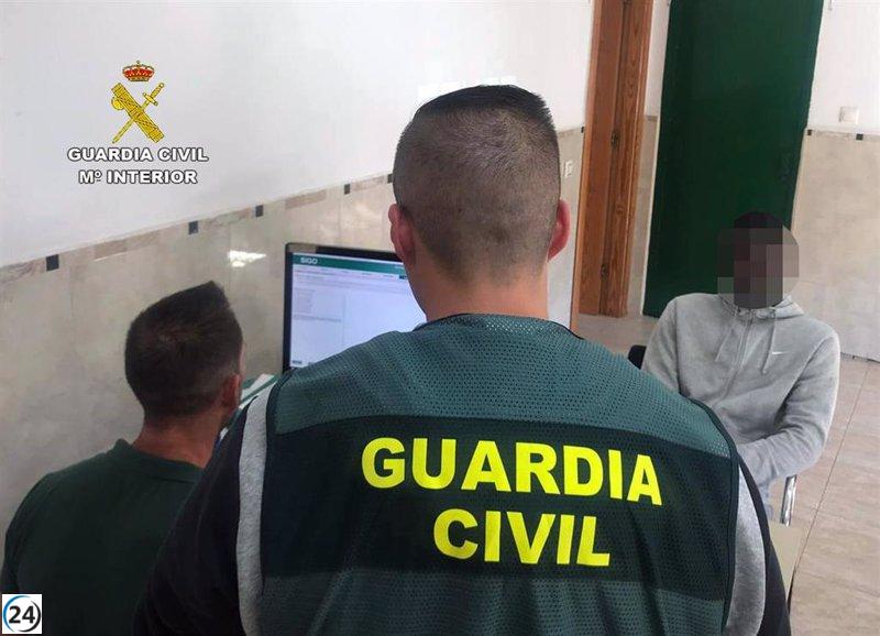 Grupo criminal estafa 87.000 euros a empresa de Lorca y es desmantelado por la Guardia Civil.