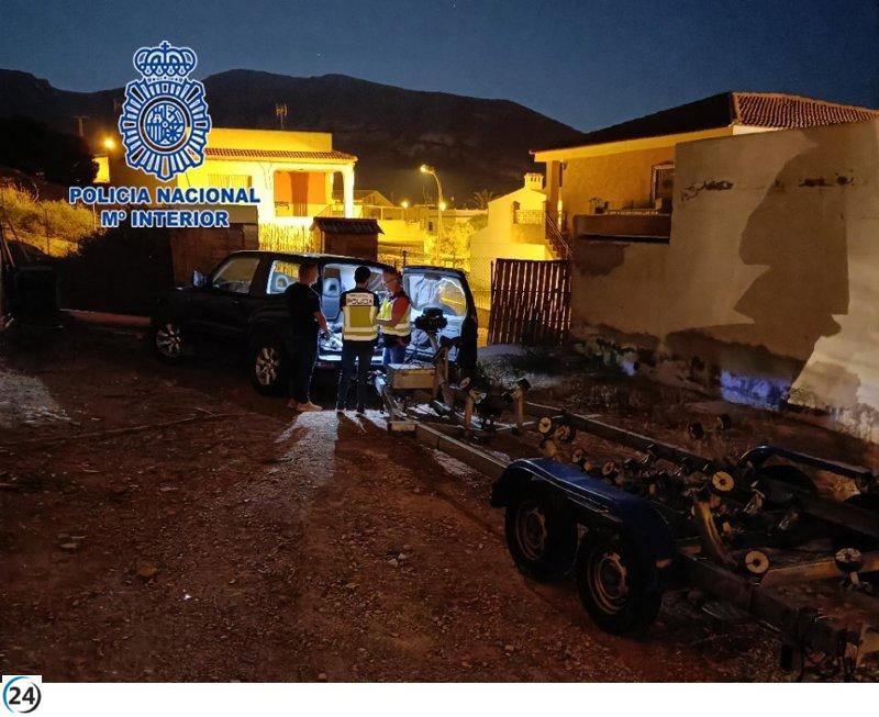 Cuatro individuos detenidos por transporte ilegal de inmigrantes en zodiac en Cartagena (Murcia).