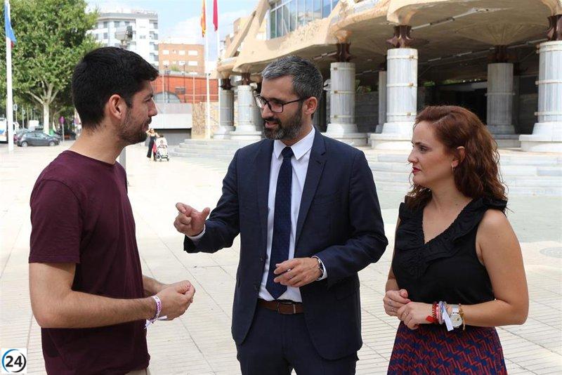 Lucas (PSOE) denuncia la táctica sucia de PP y VOX en su puesta en escena
