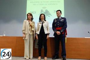 Ministra de Defensa exige puntualidad en entrega de submarino S-80
