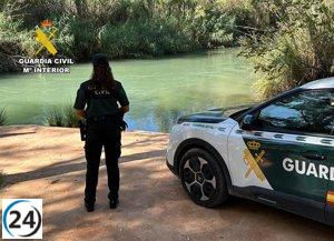 Madre y menor rescatados tras intento de recuperar perros del río Segura