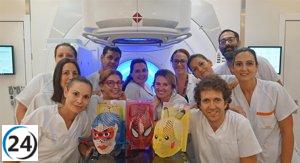 Hospital La Arrixaca crea programa de humanización para mejorar la experiencia de niños en radioterapia por cáncer.