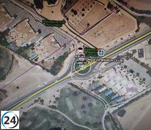 Motorista herido tras sufrir un accidente en rotonda de Los Belones, Cartagena, Murcia