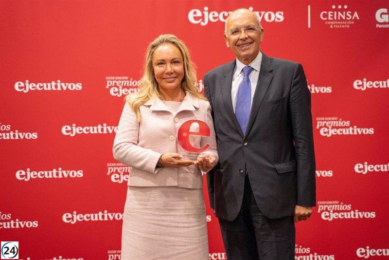 Revista 'Ejecutivos' distingue a Grupo Fuertes con premio por su excelente desempeño empresarial.