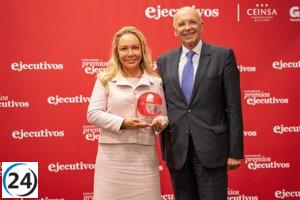 Revista 'Ejecutivos' distingue a Grupo Fuertes con premio por su excelente desempeño empresarial.