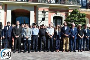 Murcia rinde homenaje a las víctimas de los trágicos incendios en discotecas de Atalayas.