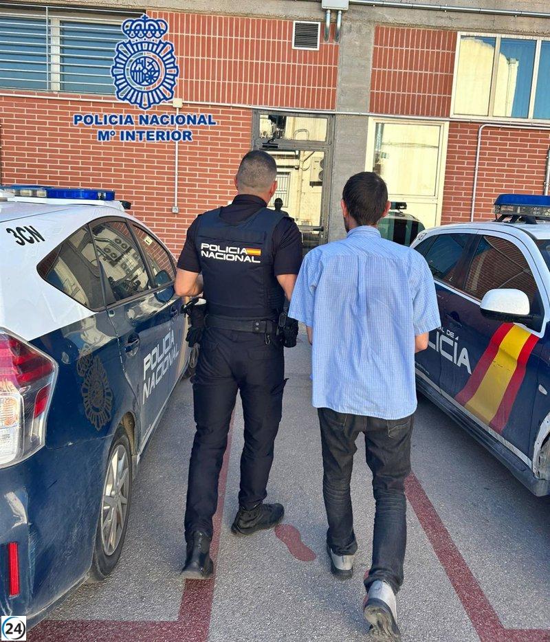 Detenidos los responsables de un robo a una farmacia en el centro de Murcia por la Policía Nacional