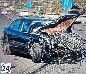 Accidente en Lorca: Mujer rescatada de su coche con múltiples lesiones