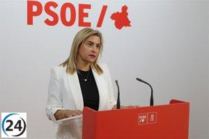 PSOE: La imagen ante la Catedral de Murcia se convierte en el nuevo referente de Colón para el PP y la ultraderecha.