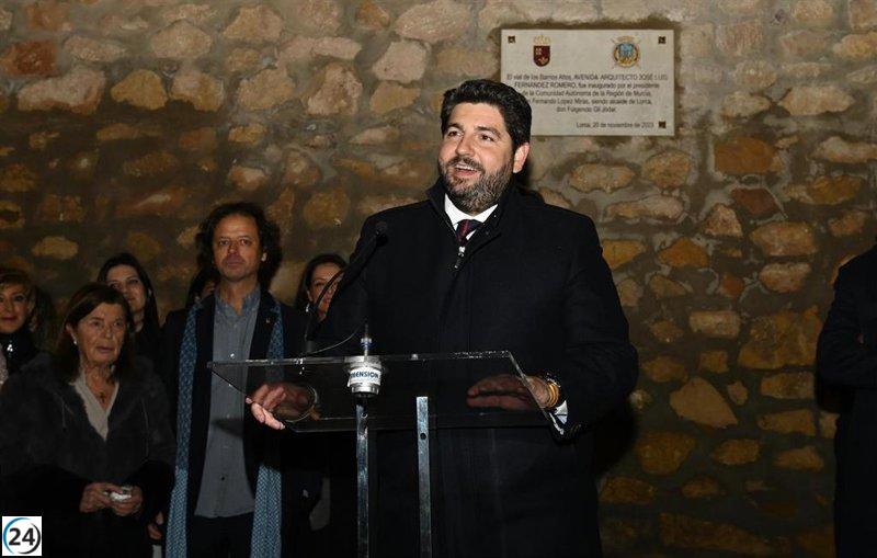 El presidente López Miras abre oficialmente el nuevo túnel de los Barrios Altos de Lorca.
