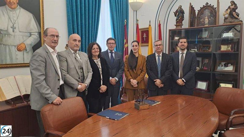 La UCAM inaugura la primera Cátedra de Gestión Administrativa en España.