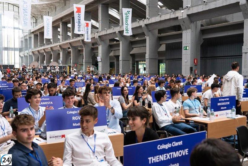Jóvenes murcianos con espíritu emprendedor compiten por ser los mejores empresarios españoles