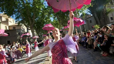 Vive el color de los festivales populares de Murcia