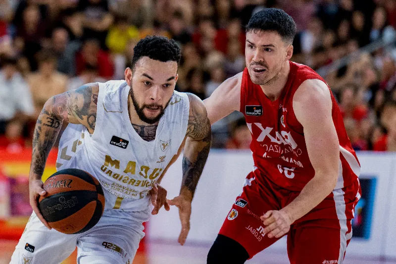 El CB Murcia gana a domicilio al Baxi Manresa