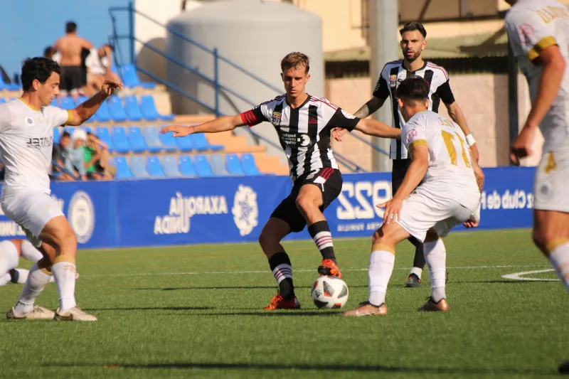 El FC Cartagena B cae ante el Cieza por la mínima en un duelo igualado
