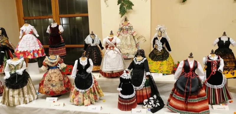 La vestimenta típica de las fiestas de La Murta